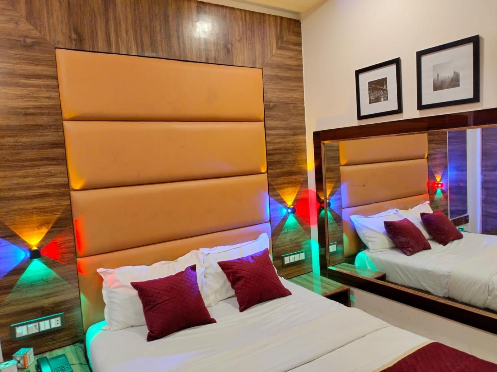 Hotel Blue Wellington - Near Mumbai Airport Exterior photo